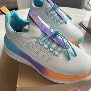 Clove nursing shoes women's size 9 Men's 7.5